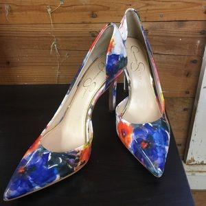 Jessica Simpson heels 9.5B